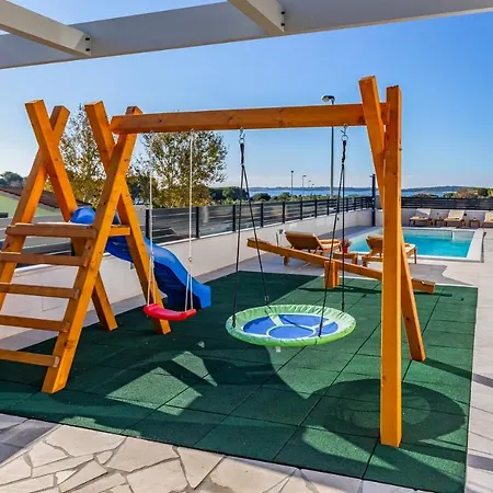 Maristra-2 - Sea View - - Istriensonne 0723 Villa