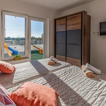 Maristra-2 - Sea View - - Istriensonne 0723 *