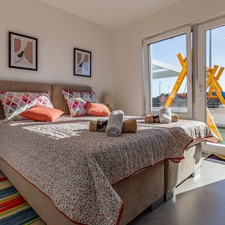 Villa Maristra-2 - Sea View - - Istriensonne 0723 *
