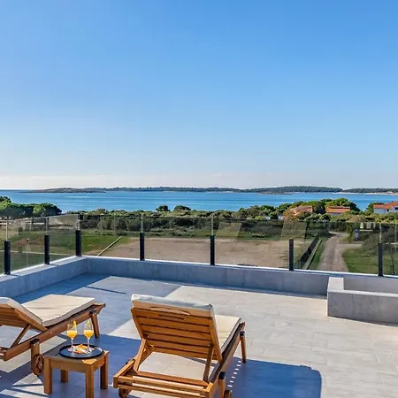 Maristra-2 - Sea View - - Istriensonne 0723 Medulin