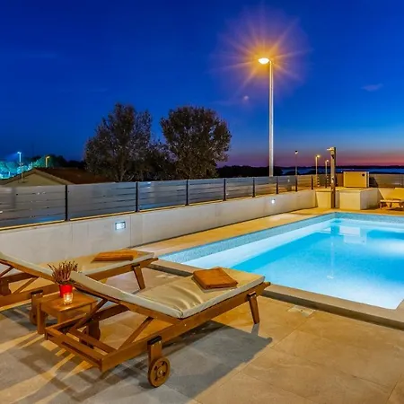 Villa Maristra-2 - Sea View - - Istriensonne 0723 Medulin
